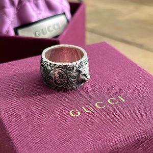 Gucci Silver Engraved Tiger Head Ring